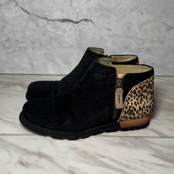 Sorel Black Suede Ankle Boots Leopard Print Heel Women’s 6.5 - Picture 1 of 10